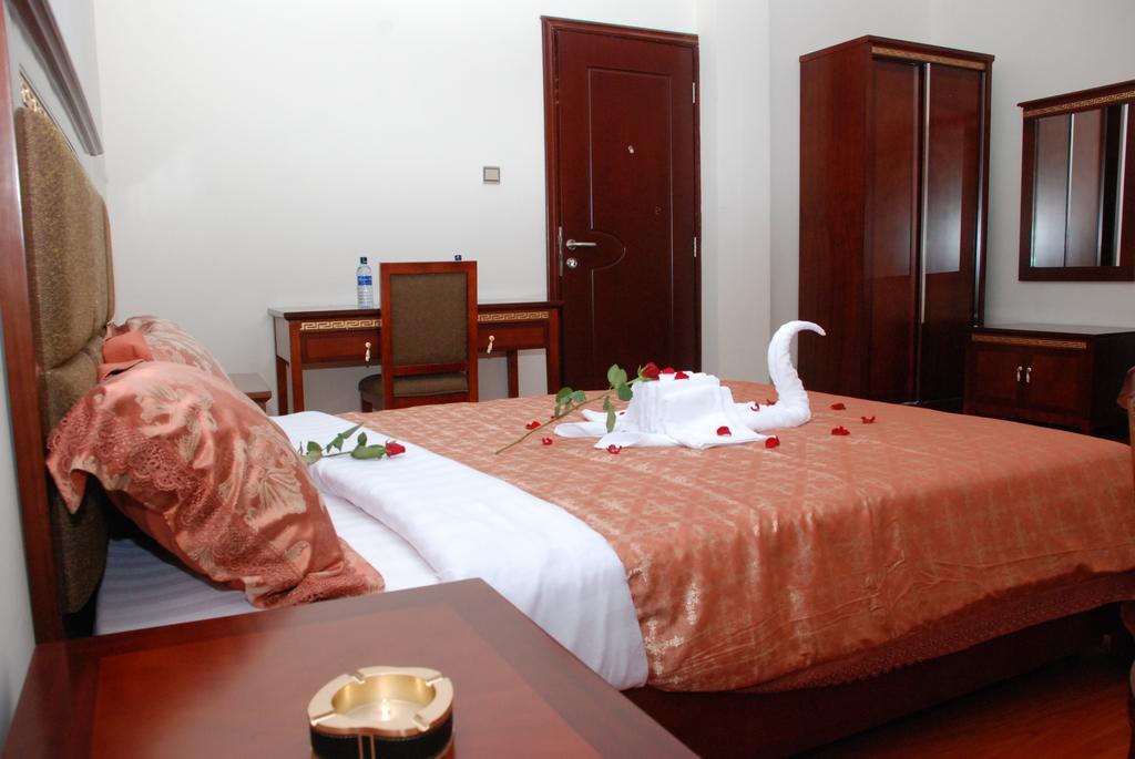 Addis Amba Hotel Bahar Dar Esterno foto