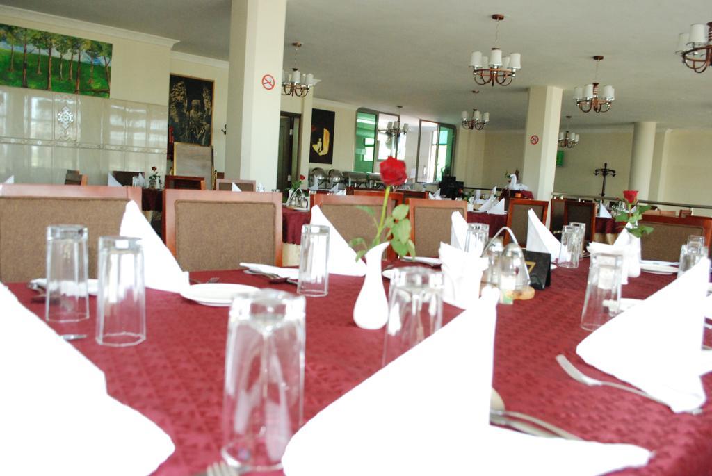 Addis Amba Hotel Bahar Dar Esterno foto