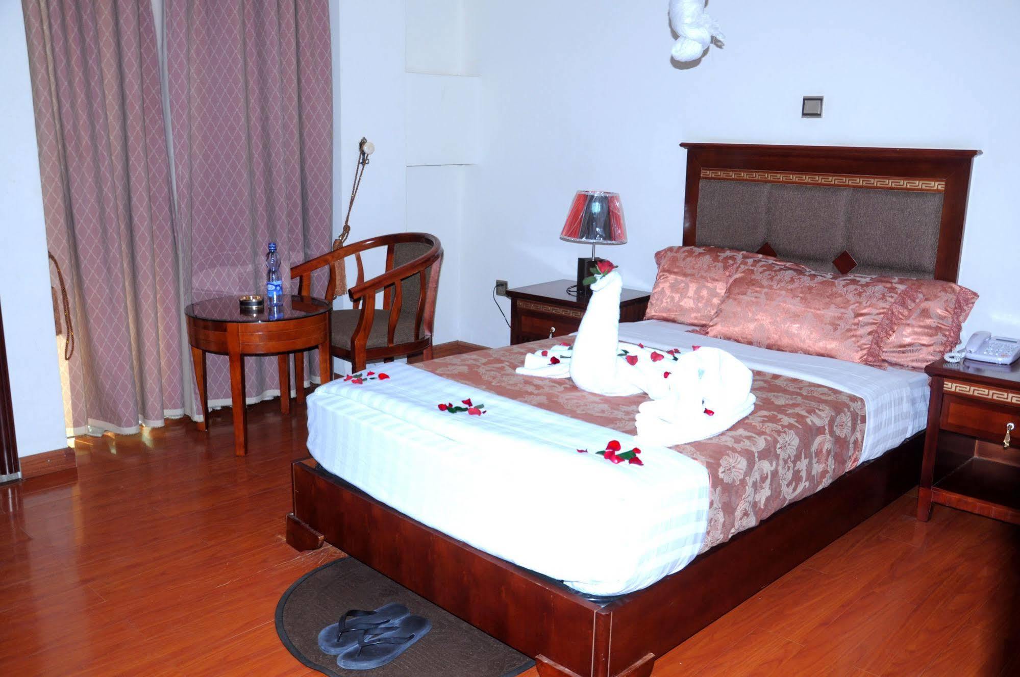 Addis Amba Hotel Bahar Dar Esterno foto