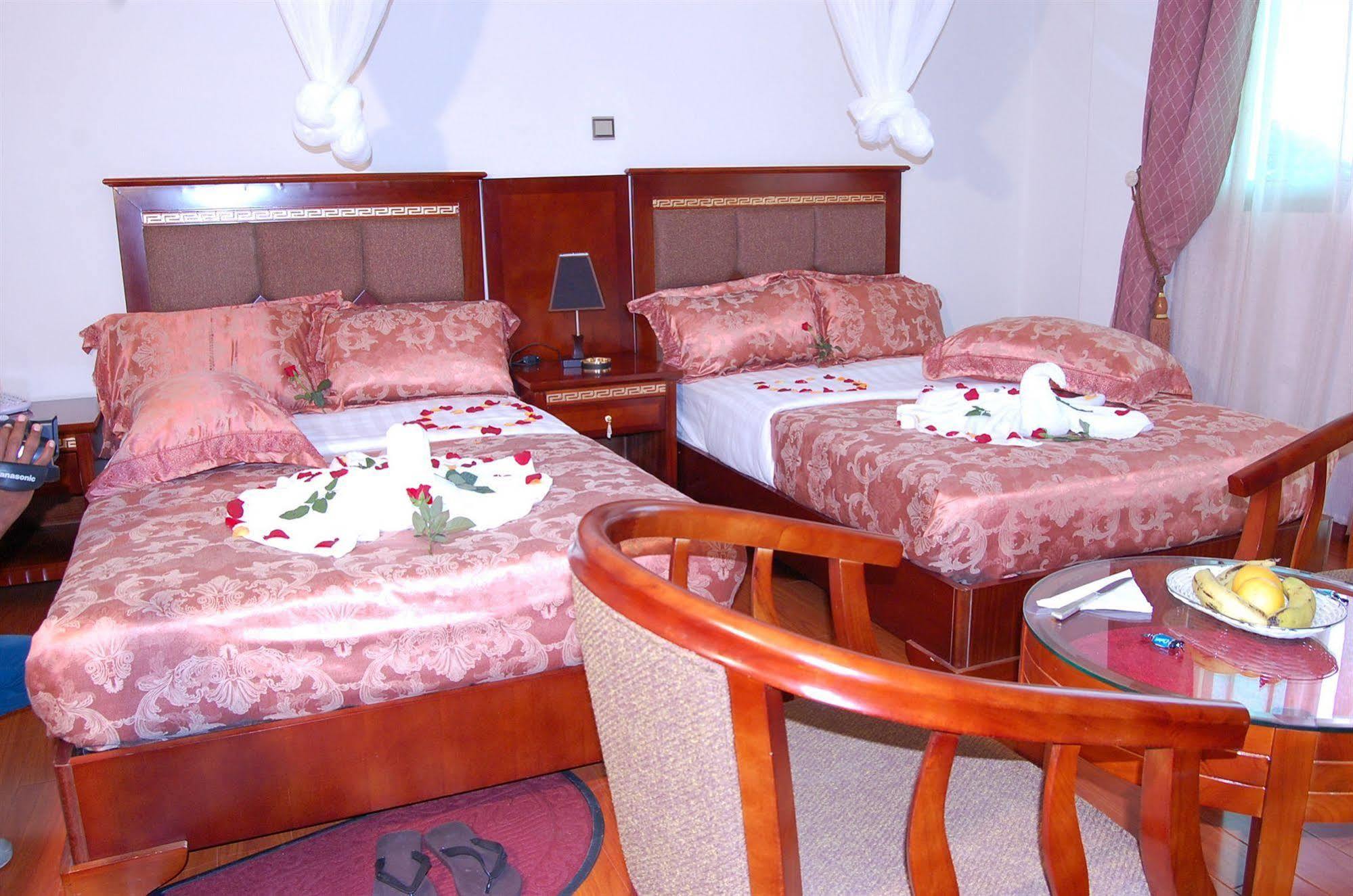 Addis Amba Hotel Bahar Dar Esterno foto